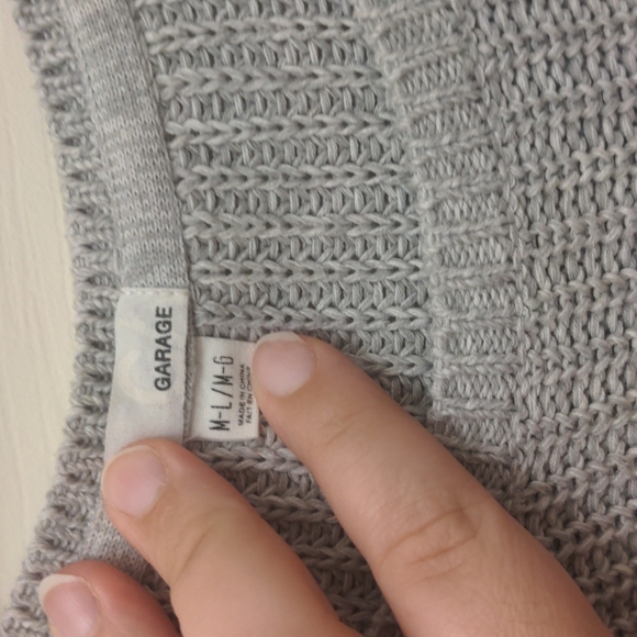 Grey sweater - Picture 2 of 3